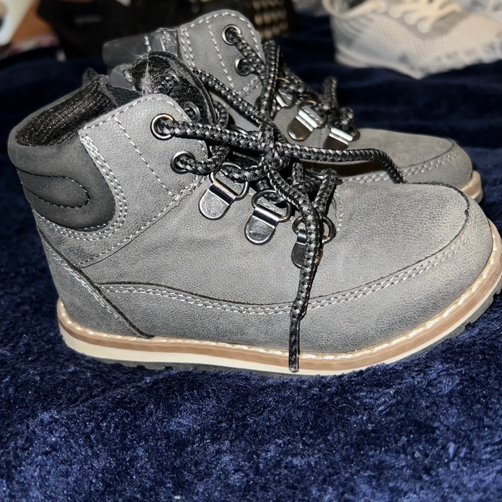 Children’s place toddler boots